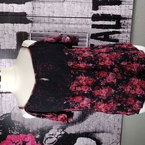 ❤️6 items for $25 sale!!❤️ Socialite Black Floral Cold Shoulder Blouse EUC